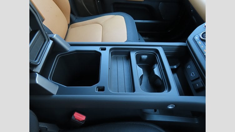 2024 認定中古車 Land Rover Defender 90 ゴンドワナストーン D300 AWD（AT） X-DYNAMIC HSE