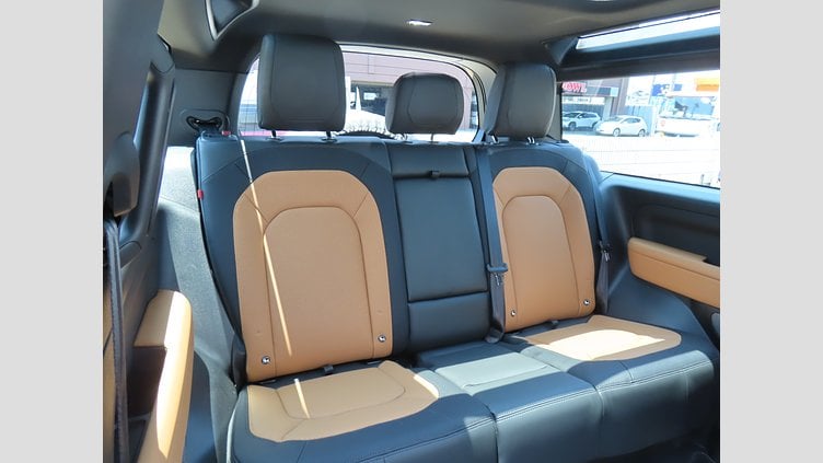 2024 認定中古車 Land Rover Defender 90 ゴンドワナストーン D300 AWD（AT） X-DYNAMIC HSE