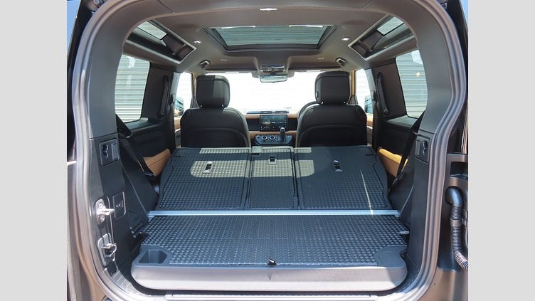 2024 認定中古車 Land Rover Defender 90 ゴンドワナストーン D300 AWD（AT） X-DYNAMIC HSE
