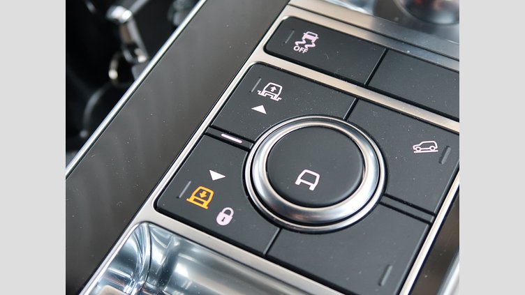 2020 認定中古車 Land Rover Range Rover Sport フジホワイト 3.0リッターTDV6ディーゼル（258 PS） HSE DYNAMIC