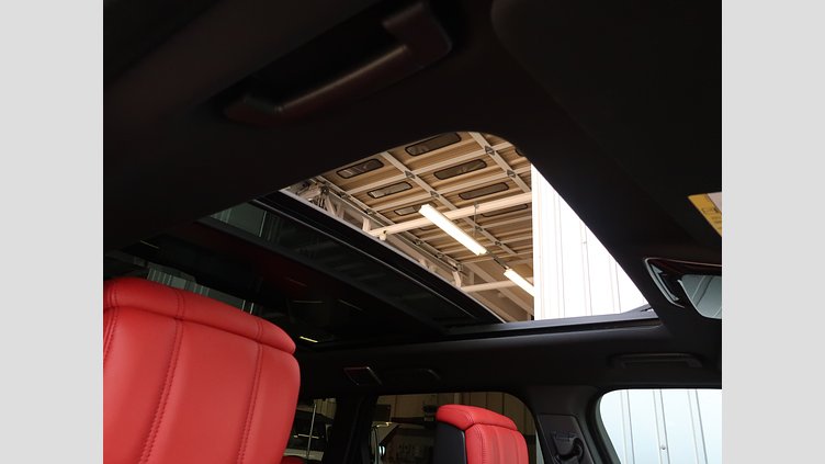 2020 認定中古車 Land Rover Range Rover Sport フジホワイト 3.0リッターTDV6ディーゼル（258 PS） HSE DYNAMIC