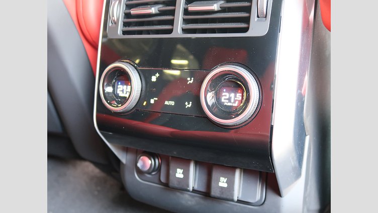 2020 認定中古車 Land Rover Range Rover Sport フジホワイト 3.0リッターTDV6ディーゼル（258 PS） HSE DYNAMIC