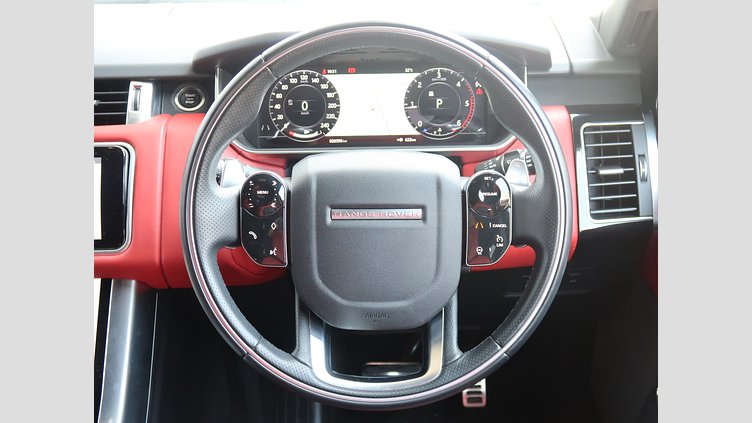 2020 認定中古車 Land Rover Range Rover Sport フジホワイト 3.0リッターTDV6ディーゼル（258 PS） HSE DYNAMIC