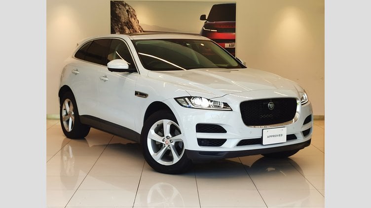 2016 認定中古車 Jaguar F-Pace グラシアホワイト 2.0L 20d　プレステージ