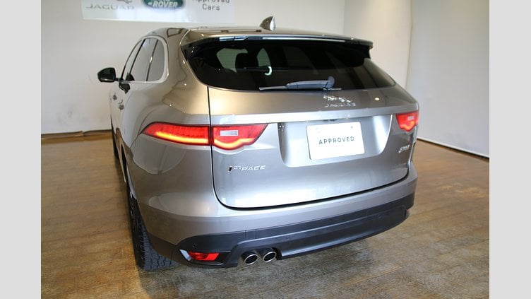 2019 認定中古車 Jaguar F-Pace Silicon Silver 2.0 litre i4D Diesel Portfolio