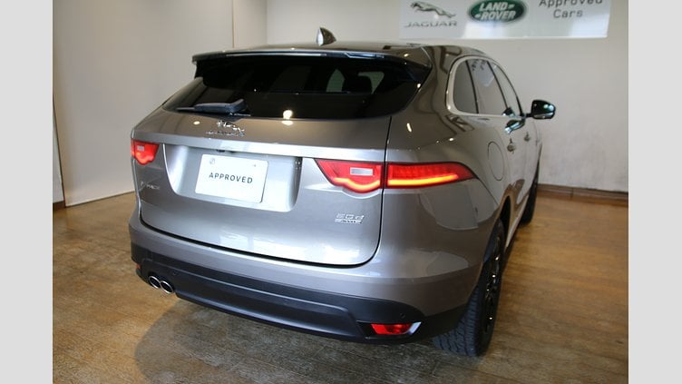 2019 認定中古車 Jaguar F-Pace Silicon Silver 2.0 litre i4D Diesel Portfolio