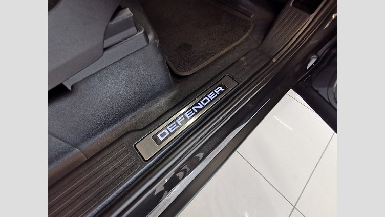 2024 認定中古車 Land Rover Defender 90 カルパチアングレイ D300 AWD（AT） X-DYNAMIC SE