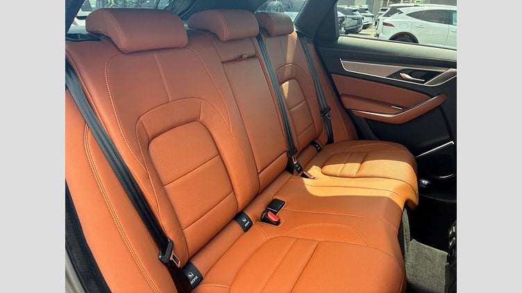 2025 認定中古車 Jaguar F-Pace ポルトフィーノブルー D200 AWD（オートマチック）MHEV R-DYNAMIC SE