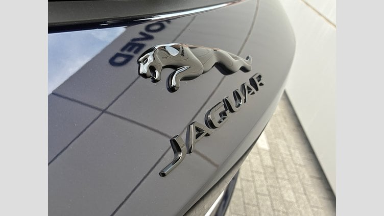 2025 認定中古車 Jaguar F-Pace ポルトフィーノブルー D200 AWD（オートマチック）MHEV R-DYNAMIC SE