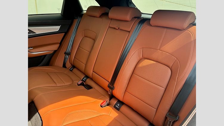 2025 認定中古車 Jaguar F-Pace ポルトフィーノブルー D200 AWD（オートマチック）MHEV R-DYNAMIC SE