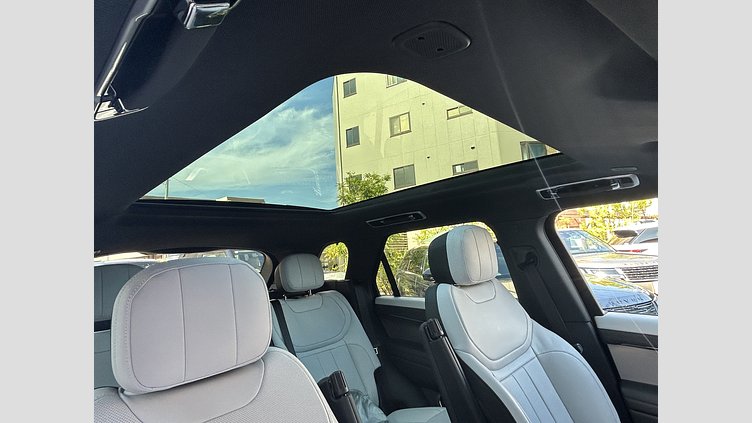 2025 認定中古車 Land Rover Range Rover Sport サントリーニブラック P550eプラグインハイブリッド（ガソリン）  Dynamic SE