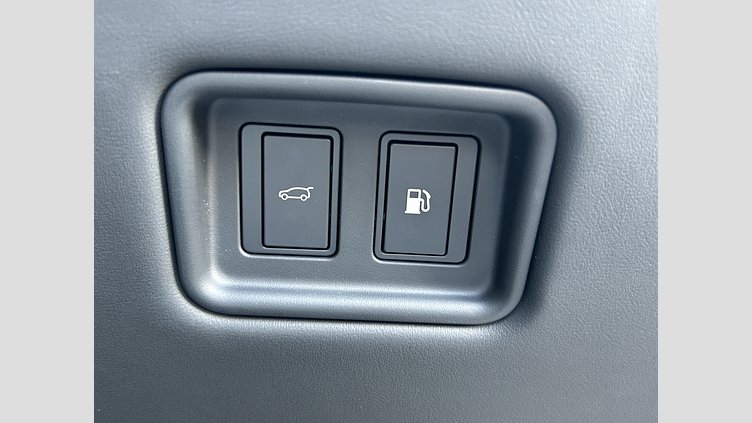 2025 認定中古車 Land Rover Range Rover Sport サントリーニブラック P550eプラグインハイブリッド（ガソリン）  Dynamic SE