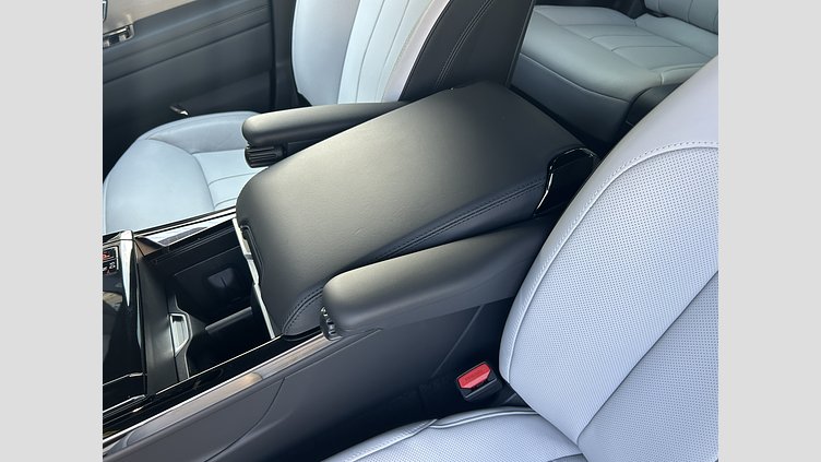2025 認定中古車 Land Rover Range Rover Sport サントリーニブラック P550eプラグインハイブリッド（ガソリン）  Dynamic SE