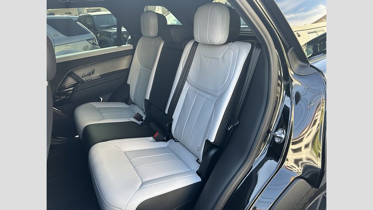 2025 認定中古車 Land Rover Range Rover Sport サントリーニブラック P550eプラグインハイブリッド（ガソリン）  Dynamic SE