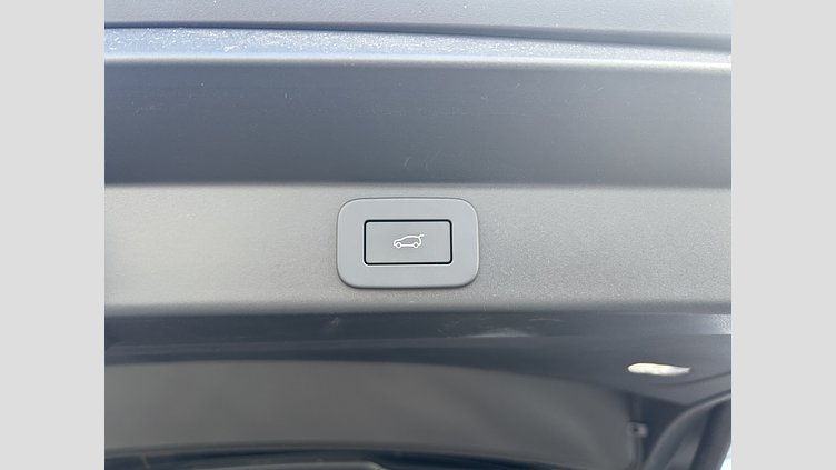2025 認定中古車 Land Rover Range Rover Sport サントリーニブラック P550eプラグインハイブリッド（ガソリン）  Dynamic SE