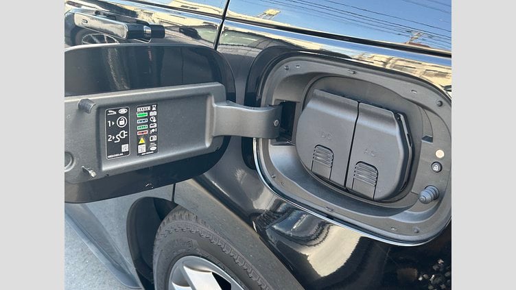 2025 認定中古車 Land Rover Range Rover Sport サントリーニブラック P550eプラグインハイブリッド（ガソリン）  Dynamic SE