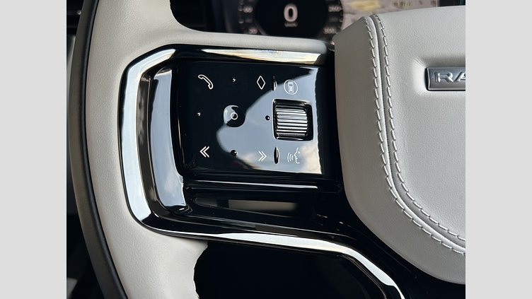 2025 認定中古車 Land Rover Range Rover Sport サントリーニブラック P550eプラグインハイブリッド（ガソリン）  Dynamic SE