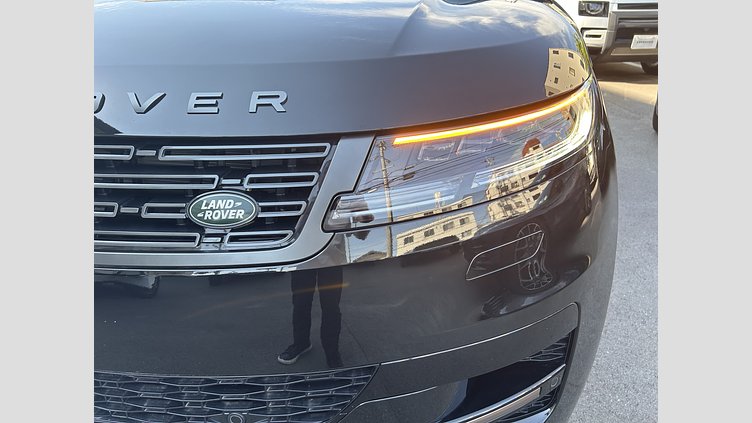 2025 認定中古車 Land Rover Range Rover Sport サントリーニブラック P550eプラグインハイブリッド（ガソリン）  Dynamic SE