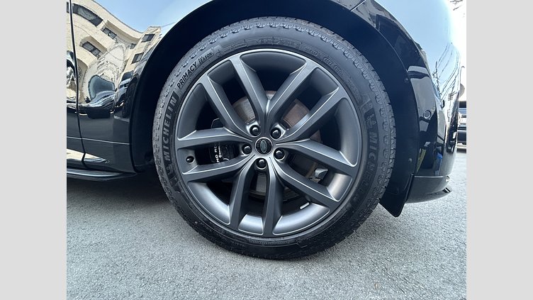 2025 認定中古車 Land Rover Range Rover Sport サントリーニブラック P550eプラグインハイブリッド（ガソリン）  Dynamic SE