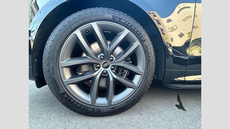 2025 認定中古車 Land Rover Range Rover Sport サントリーニブラック P550eプラグインハイブリッド（ガソリン）  Dynamic SE