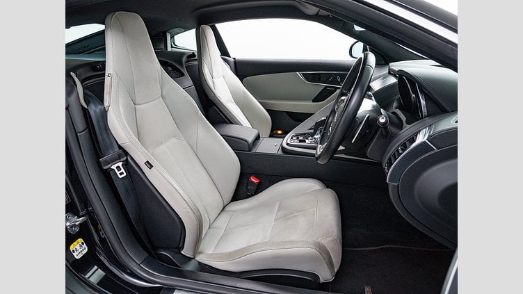 2019 認定中古車 Jaguar F-Type Narvik Black 2.0 litre i4P Petrol クーペ