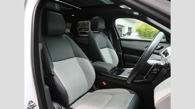 2024 認定中古車 Land Rover Range Rover Velar オストゥーニパールホワイト D200マイルドハイブリッド（ディーゼル） Standard Wheelbase Dynamic SE