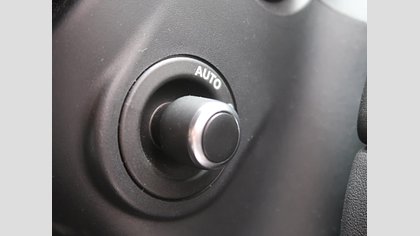 Range Rover Velar 35