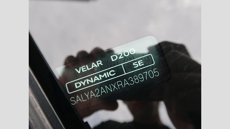 2024 認定中古車 Land Rover Range Rover Velar オストゥーニパールホワイト D200マイルドハイブリッド（ディーゼル） Standard Wheelbase Dynamic SE