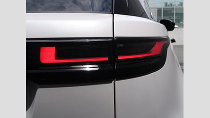 Range Rover Velar 3
