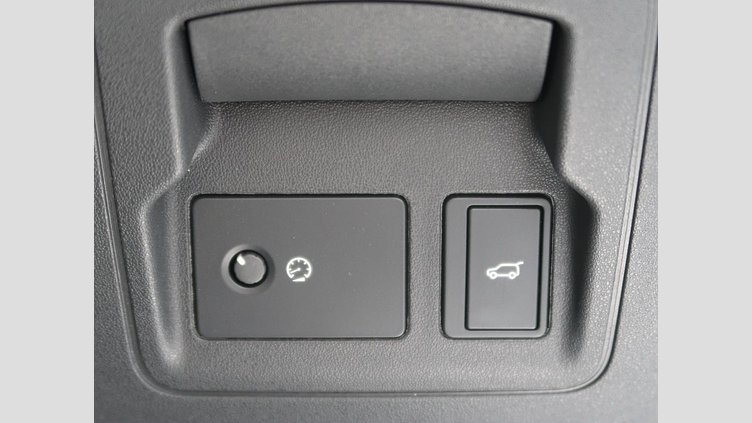 2024 認定中古車 Land Rover Range Rover Velar オストゥーニパールホワイト D200マイルドハイブリッド（ディーゼル） Standard Wheelbase Dynamic SE