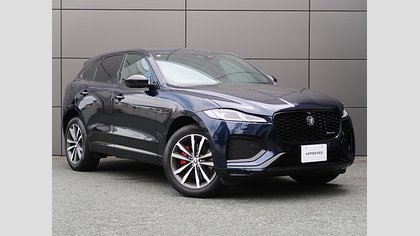 F-Pace 62