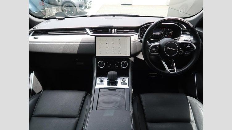 2024 認定中古車 Jaguar F-Pace ポルトフィーノブルー D204 AWD（オートマチック）MHEV R-DYNAMIC SE