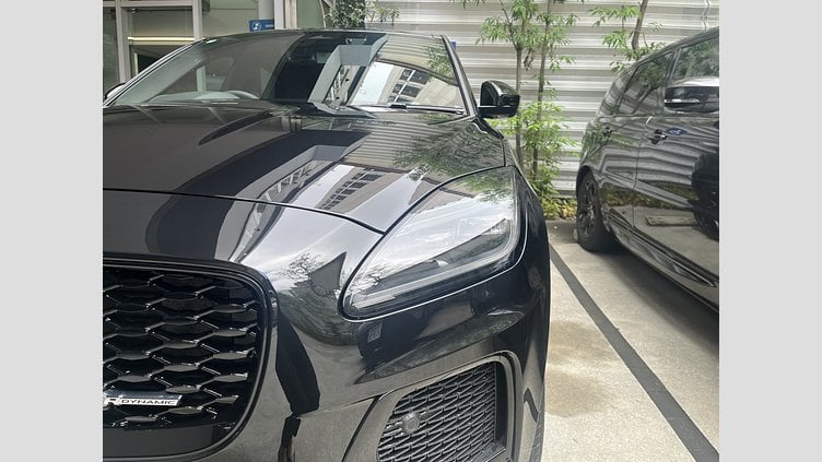 2024 認定中古車 Jaguar E-Pace サントリーニブラック D200マイルドハイブリッド（ディーゼル） R-DYNAMIC SE