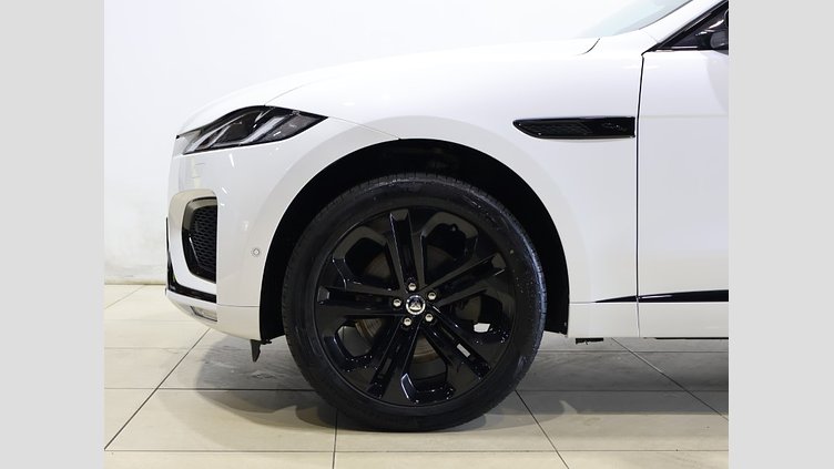 2024 認定中古車 Jaguar F-Pace オストゥーニパールホワイト D204 AWD（オートマチック）MHEV R-DYNAMIC SE