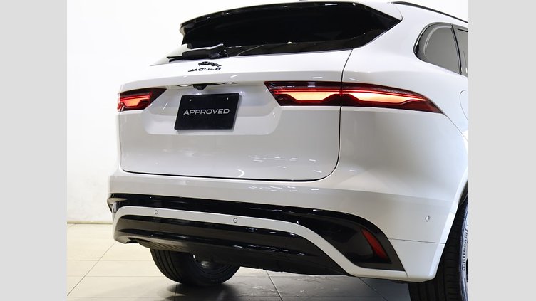 2024 認定中古車 Jaguar F-Pace オストゥーニパールホワイト D204 AWD（オートマチック）MHEV R-DYNAMIC SE