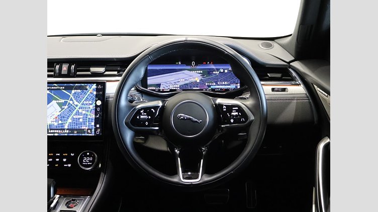2024 認定中古車 Jaguar F-Pace オストゥーニパールホワイト D204 AWD（オートマチック）MHEV R-DYNAMIC SE
