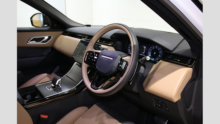 2024 認定中古車 Land Rover Range Rover Velar オストゥーニパールホワイト P400eプラグインハイブリッド（ガソリン） Dynamic HSE