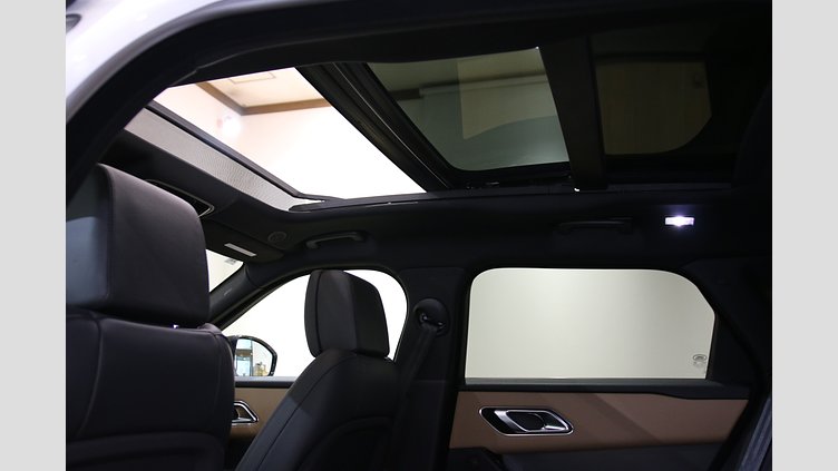 2024 認定中古車 Land Rover Range Rover Velar オストゥーニパールホワイト P400eプラグインハイブリッド（ガソリン） Dynamic HSE