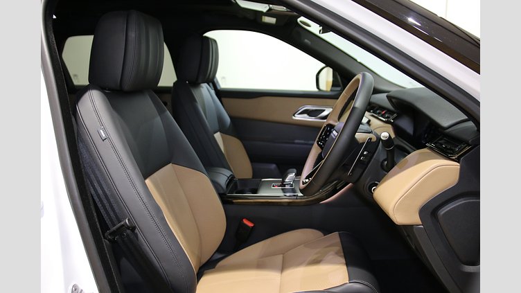 2024 認定中古車 Land Rover Range Rover Velar オストゥーニパールホワイト P400eプラグインハイブリッド（ガソリン） Dynamic HSE