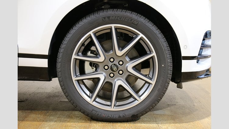 2024 認定中古車 Land Rover Range Rover Velar オストゥーニパールホワイト P400eプラグインハイブリッド（ガソリン） Dynamic HSE