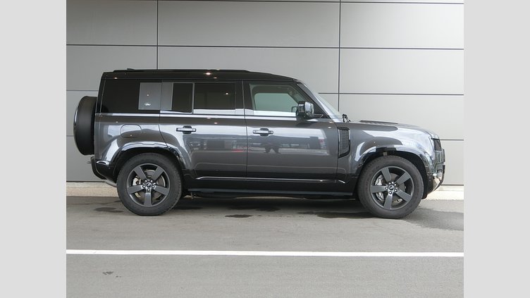 2023 認定中古車 Land Rover Defender 110 カルパチアングレイ D300 AWD（AT） X-DYNAMIC SE