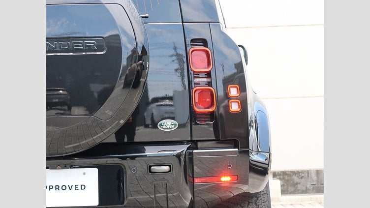 2023 認定中古車 Land Rover Defender 110 サントリーニブラック D300 AWD（AT） X-DYNAMIC HSE