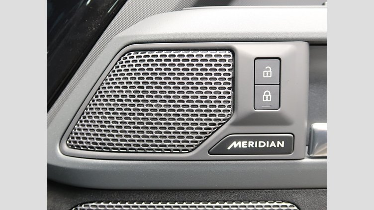 2023 認定中古車 Land Rover Defender 110 サントリーニブラック D300 AWD（AT） X-DYNAMIC HSE