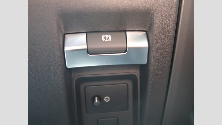 2023 認定中古車 Land Rover Defender 110 サントリーニブラック D300 AWD（AT） X-DYNAMIC HSE