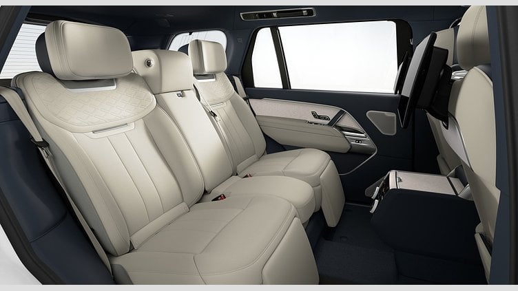 2024 Uus Land Rover Range Rover Constellation Blue - Gloss finish P615 Petrol Mild Hybrid Long Wheelbase SV