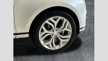 Range Rover Velar 13