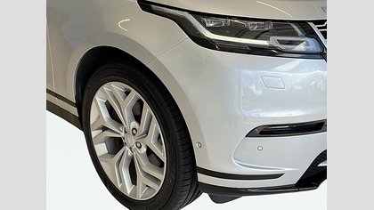 Range Rover Velar 14