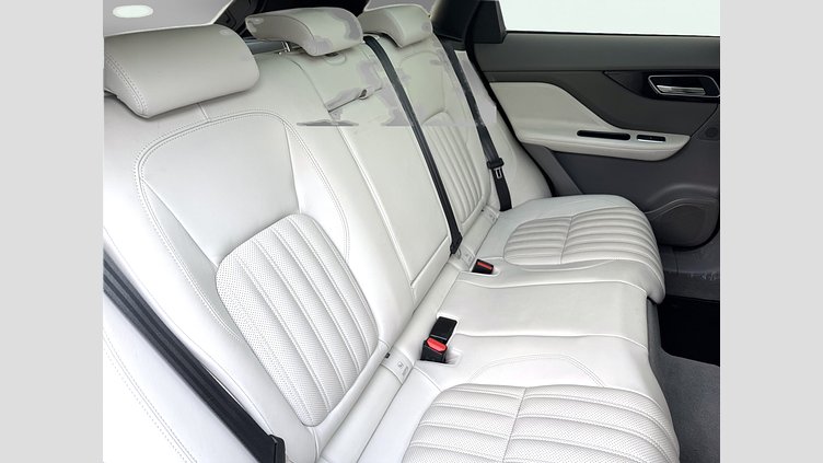 2020 Approved Jaguar F-Pace Santorini Black 25D 
2.0L INGENIUM 240KM TWIN TURBO DIESEL (przekładnia automatyczna)
Napęd AWD PORTFOLIO