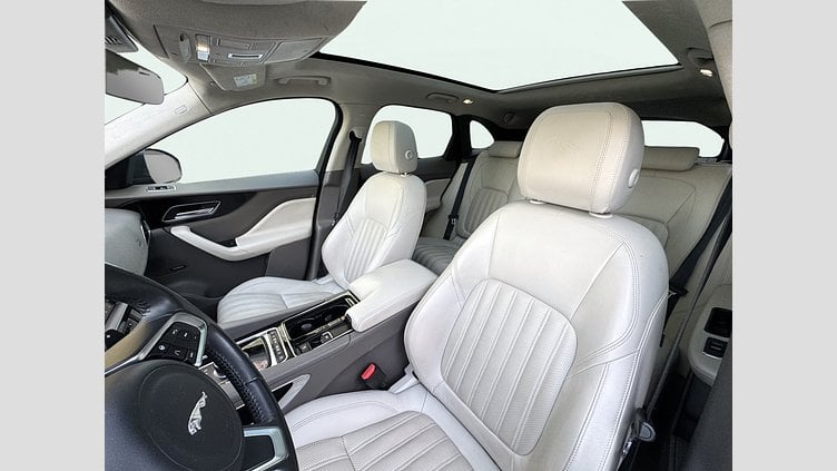 2020 Approved Jaguar F-Pace Santorini Black 25D 
2.0L INGENIUM 240KM TWIN TURBO DIESEL (przekładnia automatyczna)
Napęd AWD PORTFOLIO