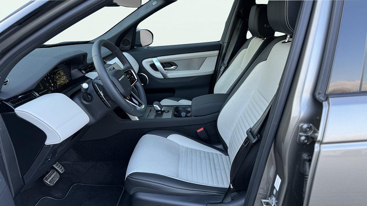 2023 Approved Land Rover Discovery Sport Silicon Silver P200 Benzyna MHEV Standardowy rozstaw osi Dynamic SE